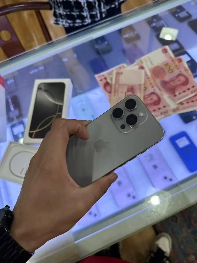 優品科技二手電子產品批發中心.蘋果16pro 256g 國行